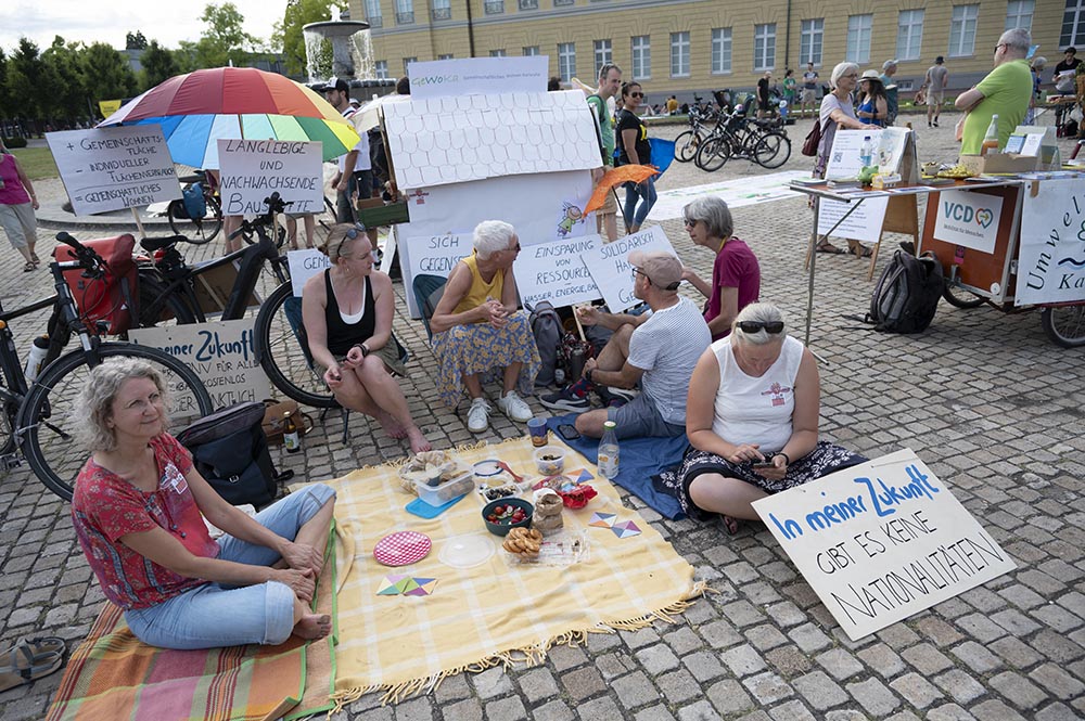 Ein schöner Sommertag im August lud zum gemeinsamen Picknick und Austausch ein.